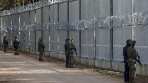 Polonya, Belarus sınırına yeni bariyer inşa edecek