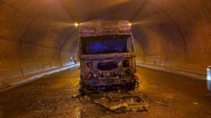 Su tankeri küle döndü