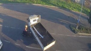 Tekirdağ’da 3 kişinin yaralandığı iki ayrı motosiklet kazası görüntülendi