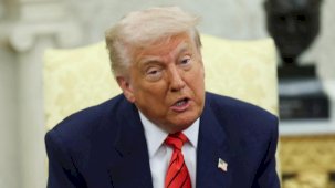 Trump, Venezuela ve çevresindeki hava sahasının kapatılacağını açıkladı