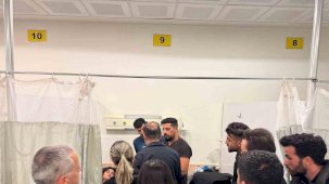 Yurtta kalan öğrenciler zehirlenme şüphesiyle hastaneye kaldırıldı