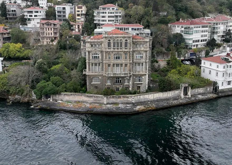 İhtişamıyla göz kamaştırıyor... Zeki Paşa Yalısı yeniden satışta 1