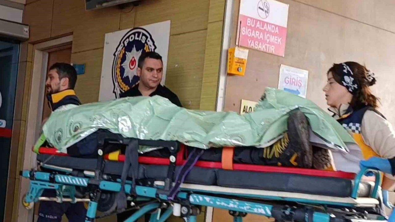 Bursa'da kaza sonrası otomobilde bayılan sürücü donmak üzereyken bulundu