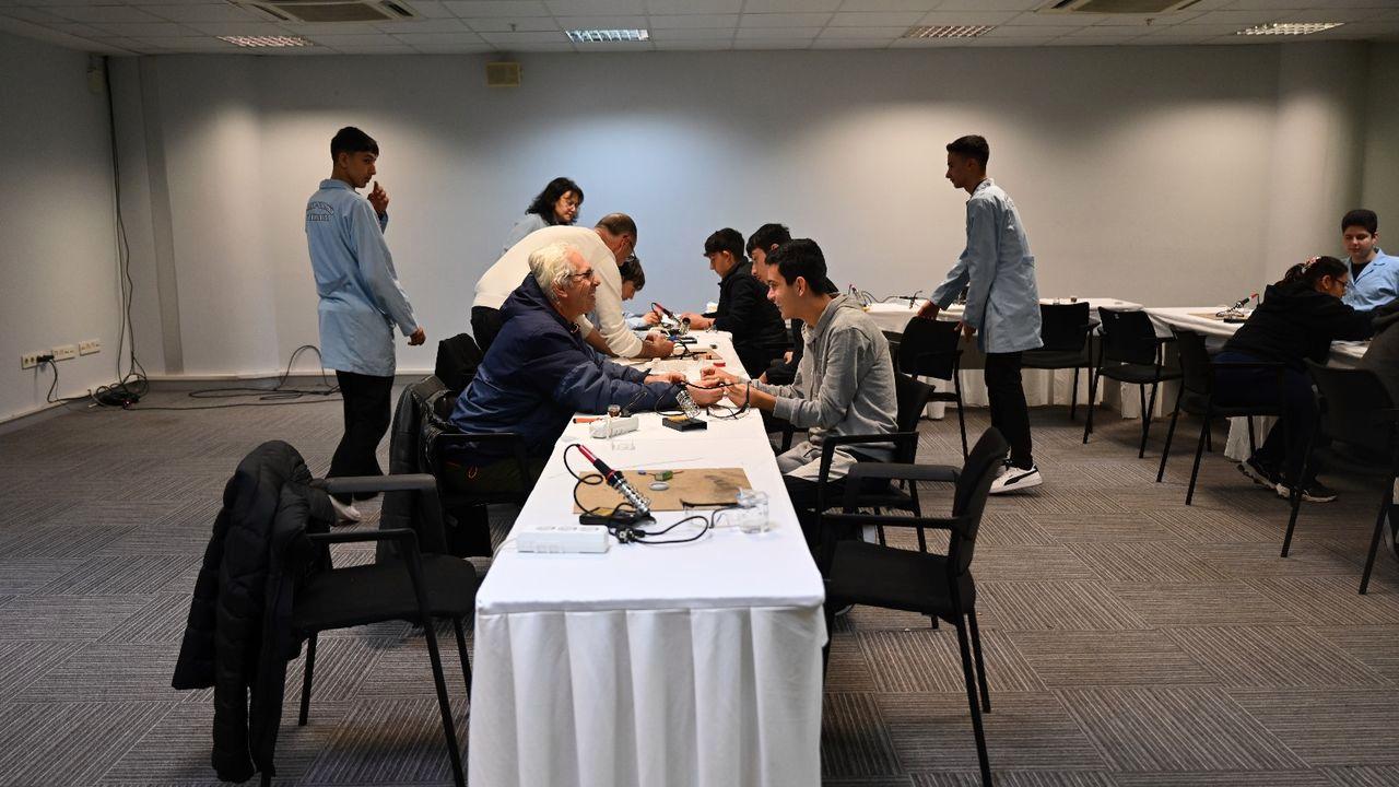 Bursa'da öğrenciler bilimle buluştu