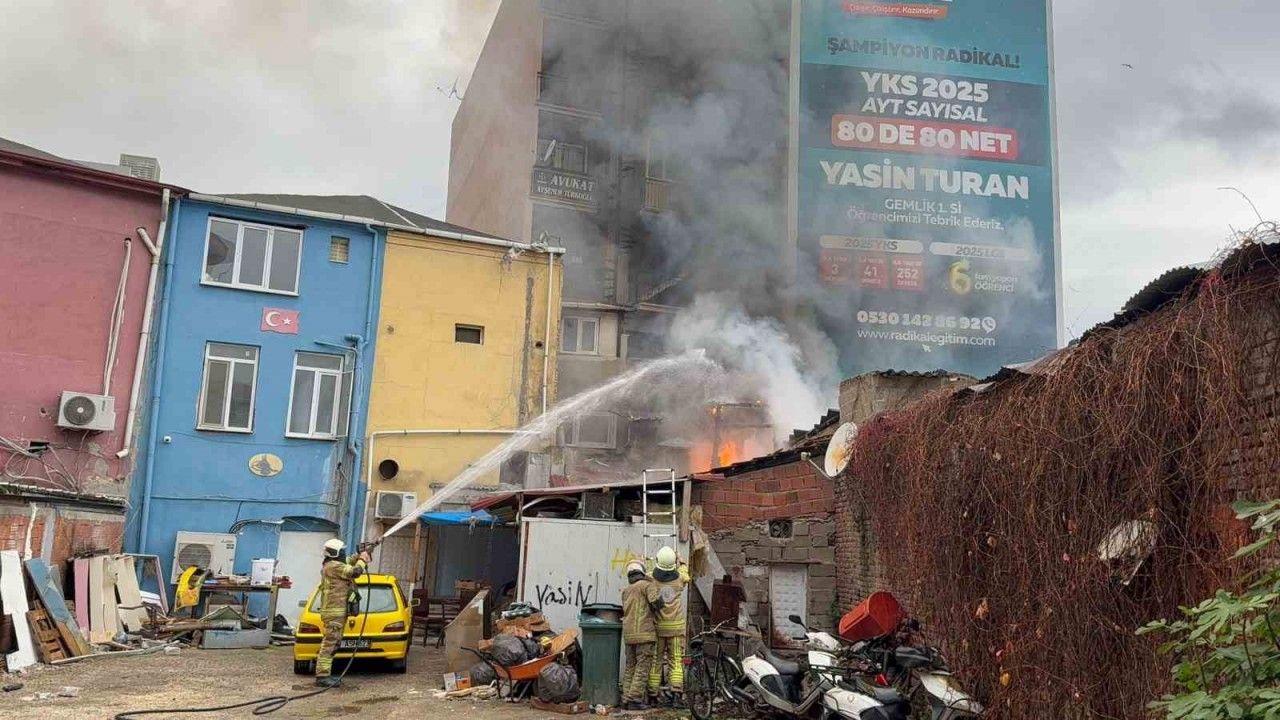 Bursa'da pide imalathanesinde yangın paniği