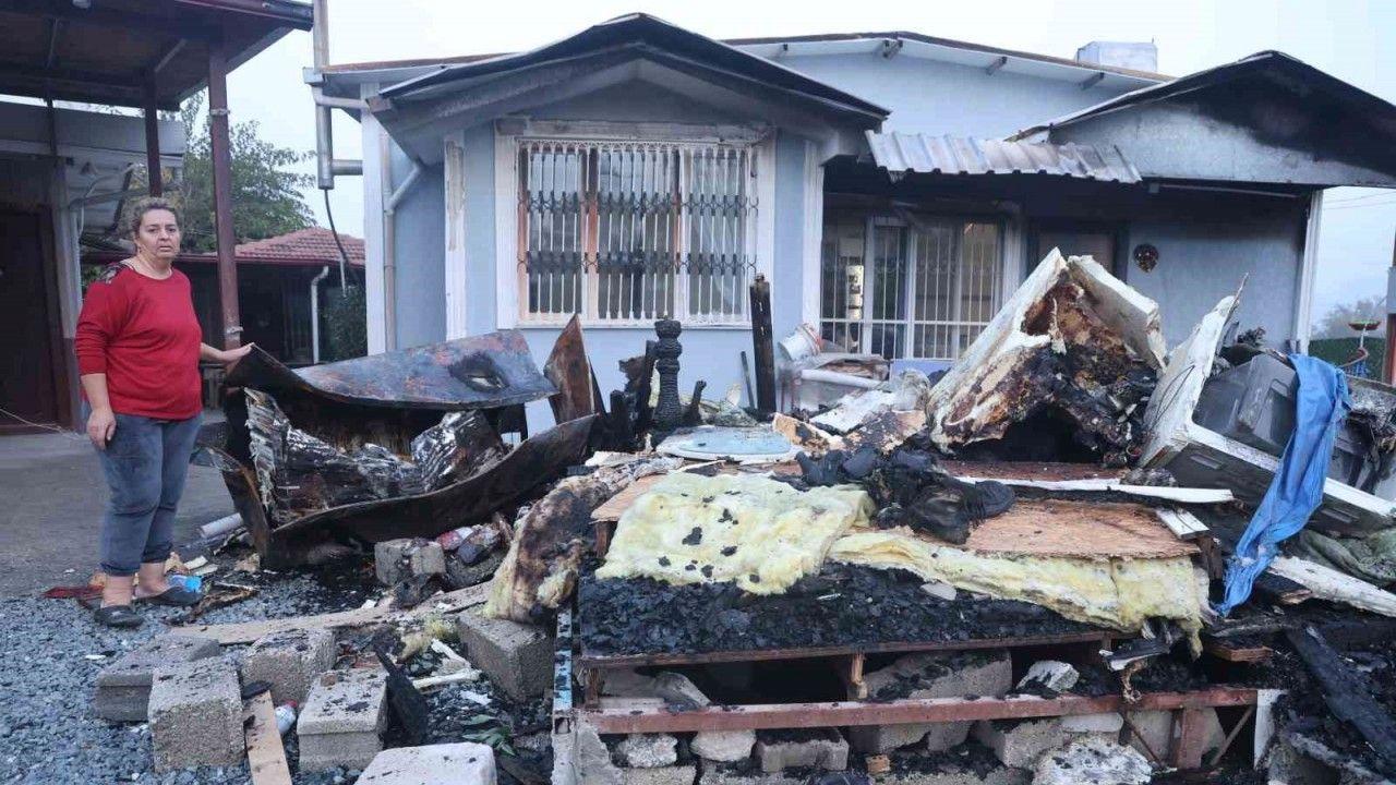 Deprem sonrası inşa ettikleri evlerinde alevler içinde kalan aile korku dolu anlar yaşadı