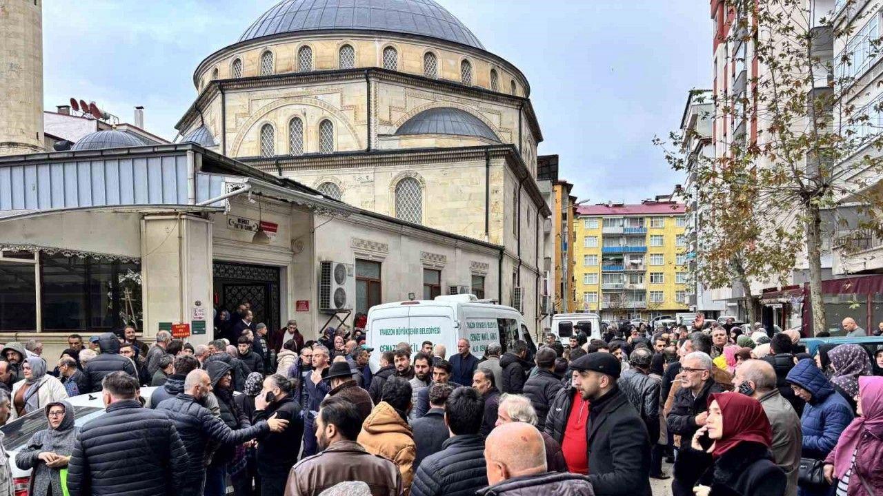 Evde temizlik yaparken fenalaşan genç kadın hayatını kaybetti