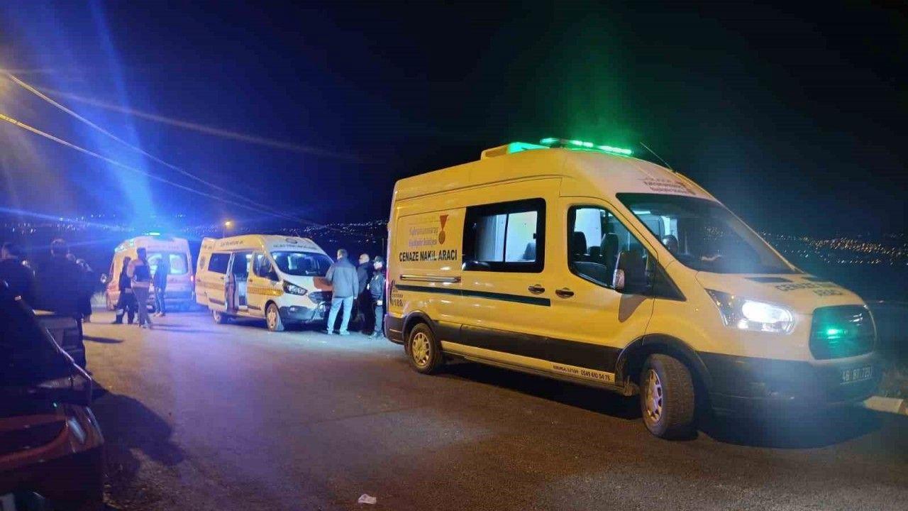 Kendisinden ayrılan kız arkadaşını evine girerken öldürdü