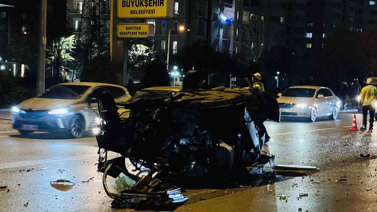 Konya’da ağaca çarpan otomobilden fırlayan yolcu kurtarılamadı