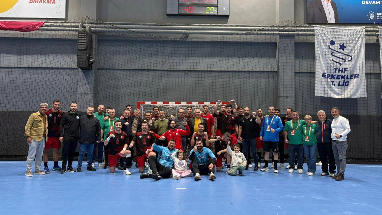 Nilüfer Belediyespor hentbolda farklı kazandı