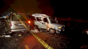 3 otomobilin karıştığı zincirleme kazada 3 can kaybı