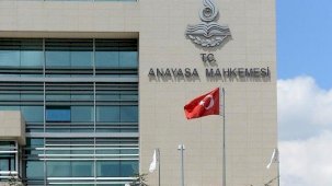 Anayasa Mahkemesi kanuni faiz uygulamasını iptal etti