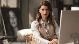 Beren Saat’in 'Gizli Profil' filmi vizyona girmeden kaldırıldı