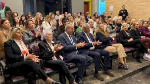 Bursa'da kadının seçme ve seçilme hakkı gündemli özel etkinlik: İnsan Kadın