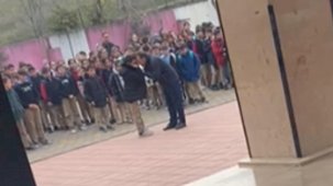 Bursa’da öğrencisini herkesin içinde darp eden okul müdürü görevden uzaklaştırıldı