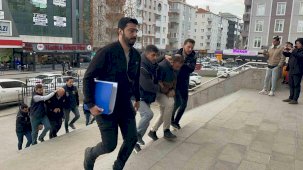 Çerkezköy’de tefecilik operasyonu: 3 kişi gözaltında