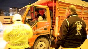 Ehliyetsiz sürücü çekme belgeli kamyonetle yakalandı: 46 bin 621 lira ceza