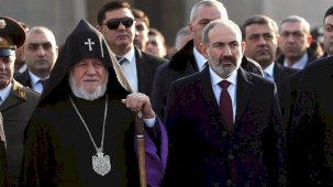 Ermenistan'da kilise krizi