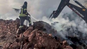 Erzurum’da ahır ve samanlık yangını: 21 büyükbaş havyan telef oldu