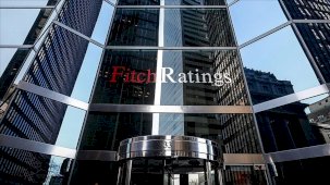 Fitch, küresel ekonomik büyüme tahminlerini yükseltti