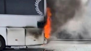 Gaziantep’te yolcu otobüsünde çıkan yangını itfaiye söndürdü
