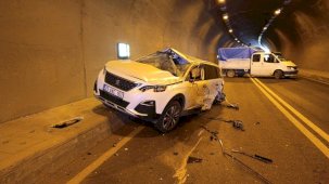 Gümüşhane’de yarım saat arayla meydana gelen iki kazada 1 kişi öldü, 3 kişi yaralandı