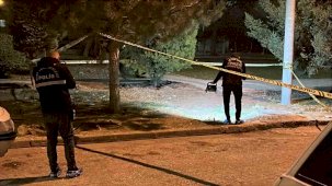 Husumetli iki grup arasında çıkan kavga kanlı bitti: 2 yaralı