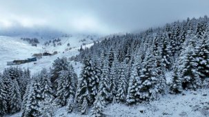 Kar Uludağ’ı sarmaya başladı...