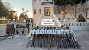 Mardin’de yasa dışı silah imalathanesine baskında çok sayıda silah ele geçirildi