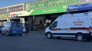 Sanayi sitesinde alacak-verecek kavgası: 4 yaralı