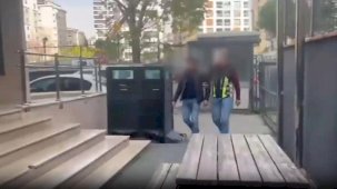 Trafikte kadın sürücüye saldıran şüpheli gözaltına alındı