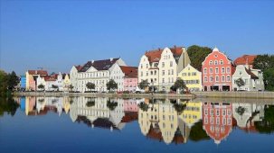 Avrupa'da her 100 kişiden 68'i, Türkiye'de ise 100 kişiden 57'si ev sahibi