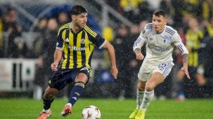 Fenerbahçe-Aston Villa mücadelesi İngiliz basınının gündeminde: Kulakları sağır eden bir gürültüyle oynandı!