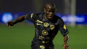 Fenerbahçe'de gündem orta saha transferi: N'Golo Kante ve Maestro...
