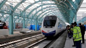 Türkiye, demir yolu projelerine 261 milyar liralık dev bütçe ayırıyor