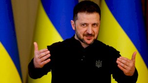 Zelenski: Cesareti varsa Putin Kiev'e gelsin