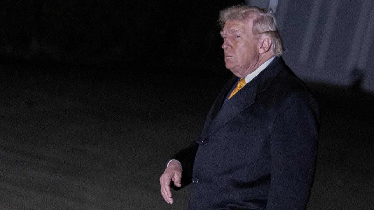 Trump'ın sosyal medyasından Obama ailesine yönelik 