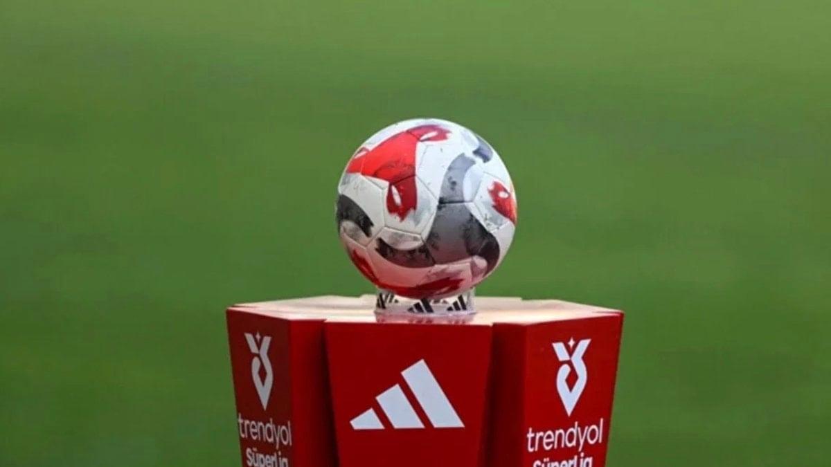 Futbolda 'ara transfer' dönemi bu gece sona erecek