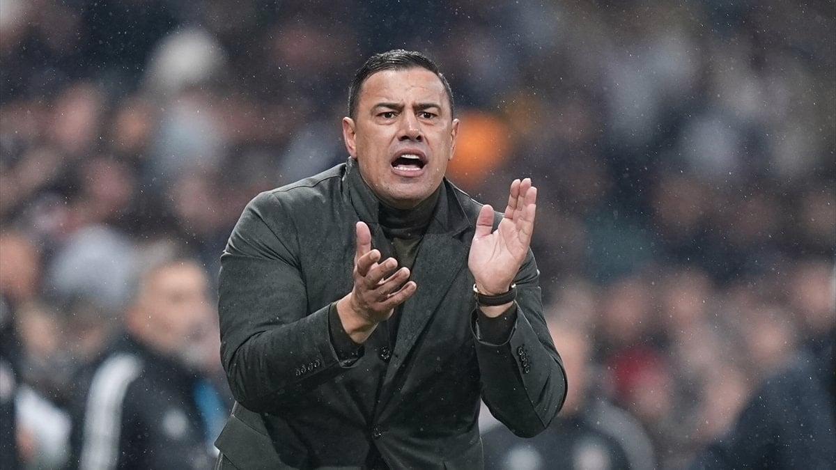 Konyaspor'da Çağdaş Atan ile yollar ayrılıyor