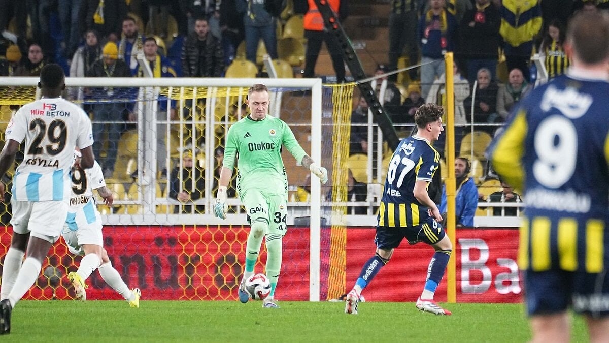 Mert Günok, 3905 gün sonra Kadıköy'de kaleyi korudu!