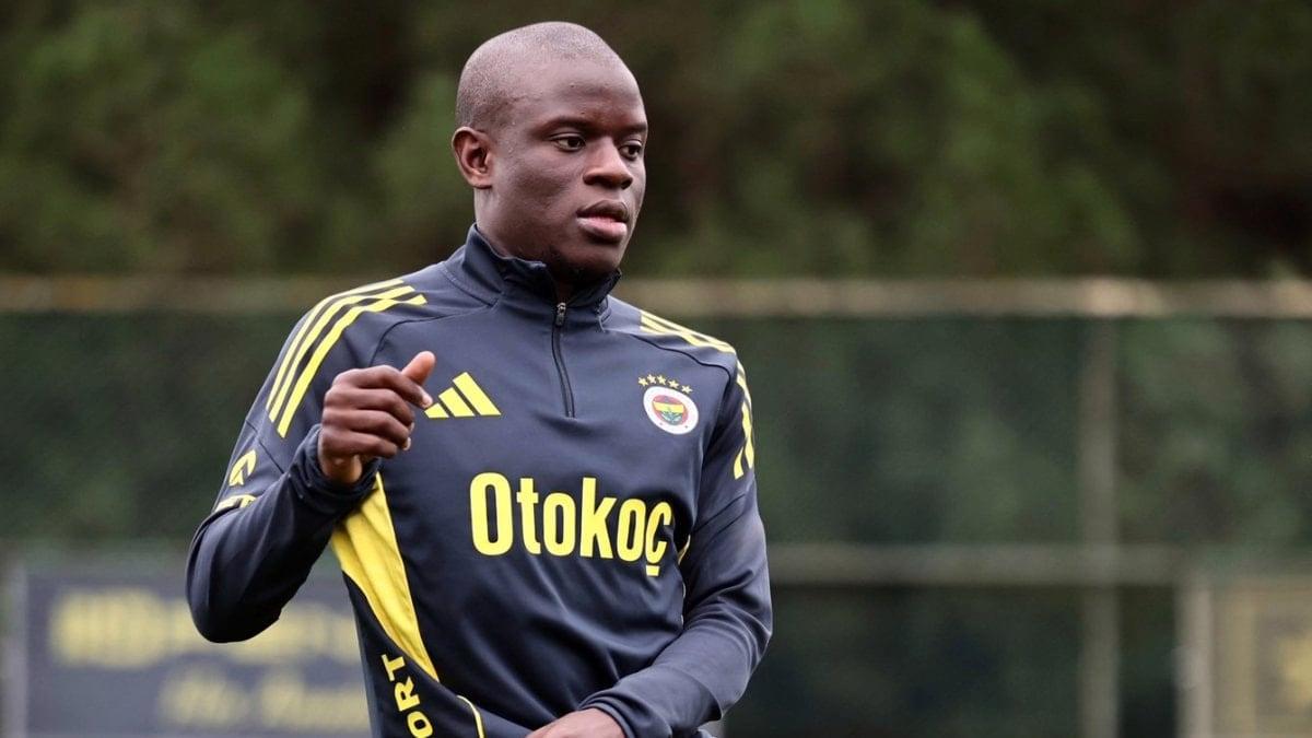 N’Golo Kante ilk antrenmanına çıktı