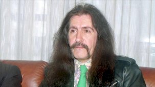 Barış Manço'nun vefatının üzerinden 27 yıl geçti