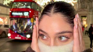 Cemre Baysel, Cem Bölükbaşı'nın yanına uçtu! Aşkını yalnız bırakmadı