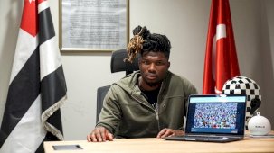 El Bilal Toure, AA'nın 