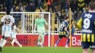 Mert Günok, 3905 gün sonra Kadıköy'de kaleyi korudu!