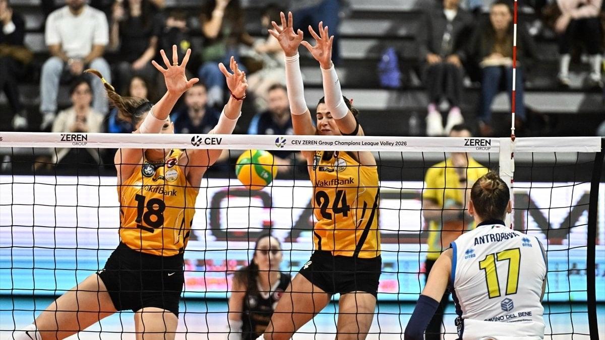 VakıfBank, Savino Del Bene'yi geriden gelerek mağlup etti