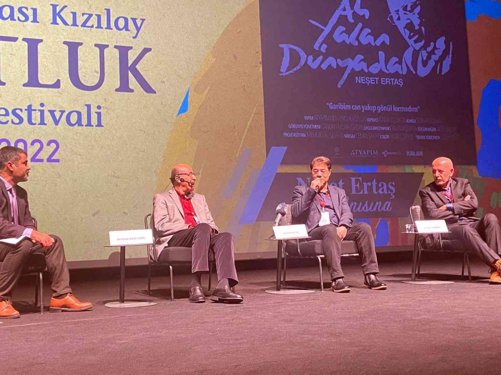 Kızılay Dostluk Kısa Film Festivali ‘Neşet Ertaş’ belgeseli ile açıldı