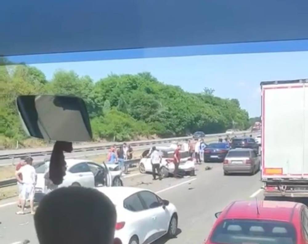 Anadolu Otoyolu’nda zincirleme kaza: 9 yaralı