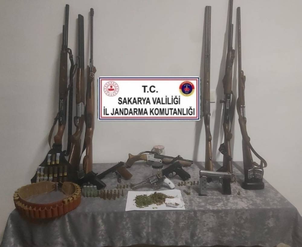 6 tabanca, 4 tüfek ile yakalanarak gözaltına alındı