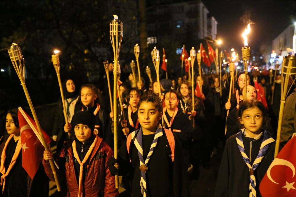 Derince’de Sarıkamış şehitleri için yürüdüler